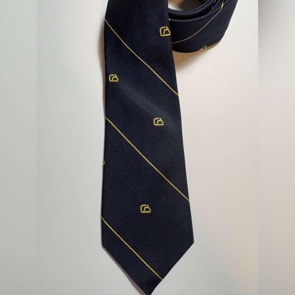 Watson Brothers 100% Silk Navy Blue Tie Yellow Pattern 2.75”